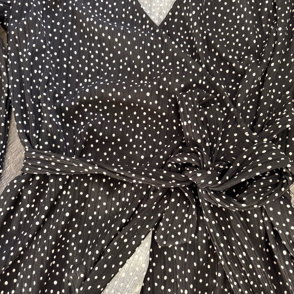 River Island Black Long Sleeve Dress with White Dots - Picture 4 of 7